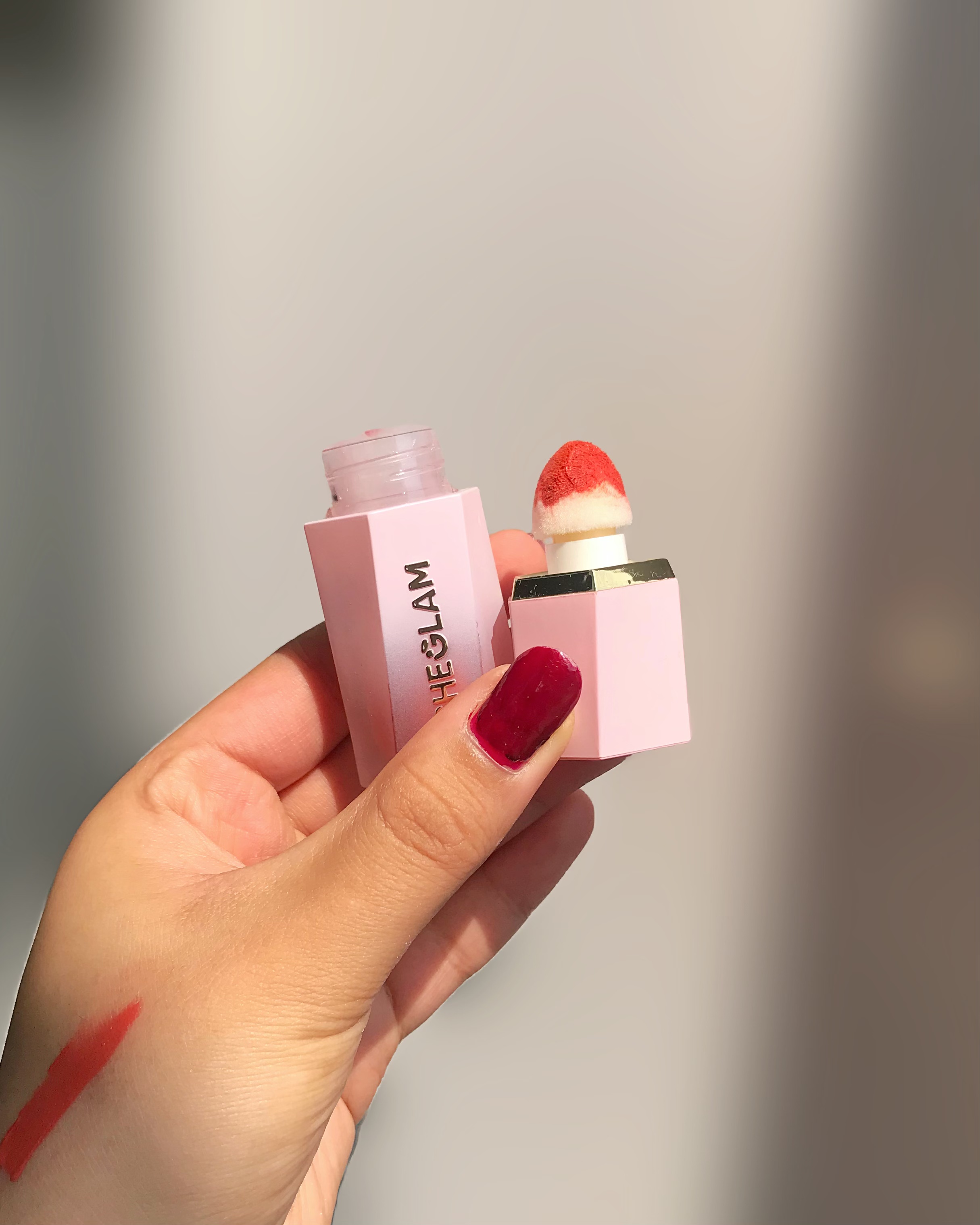 رژگونه مایع شیگلم رنگ swipe Right