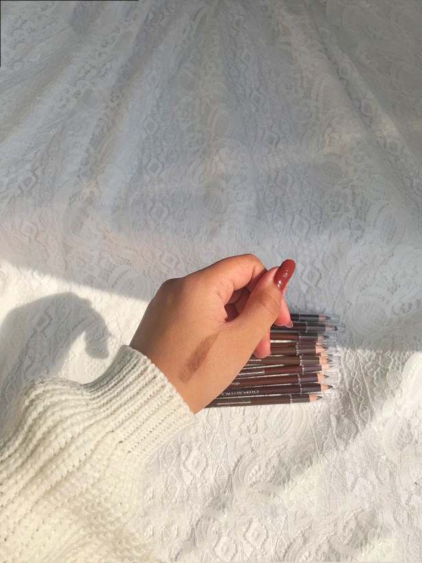 مداد ابرو طیف قهوه ای