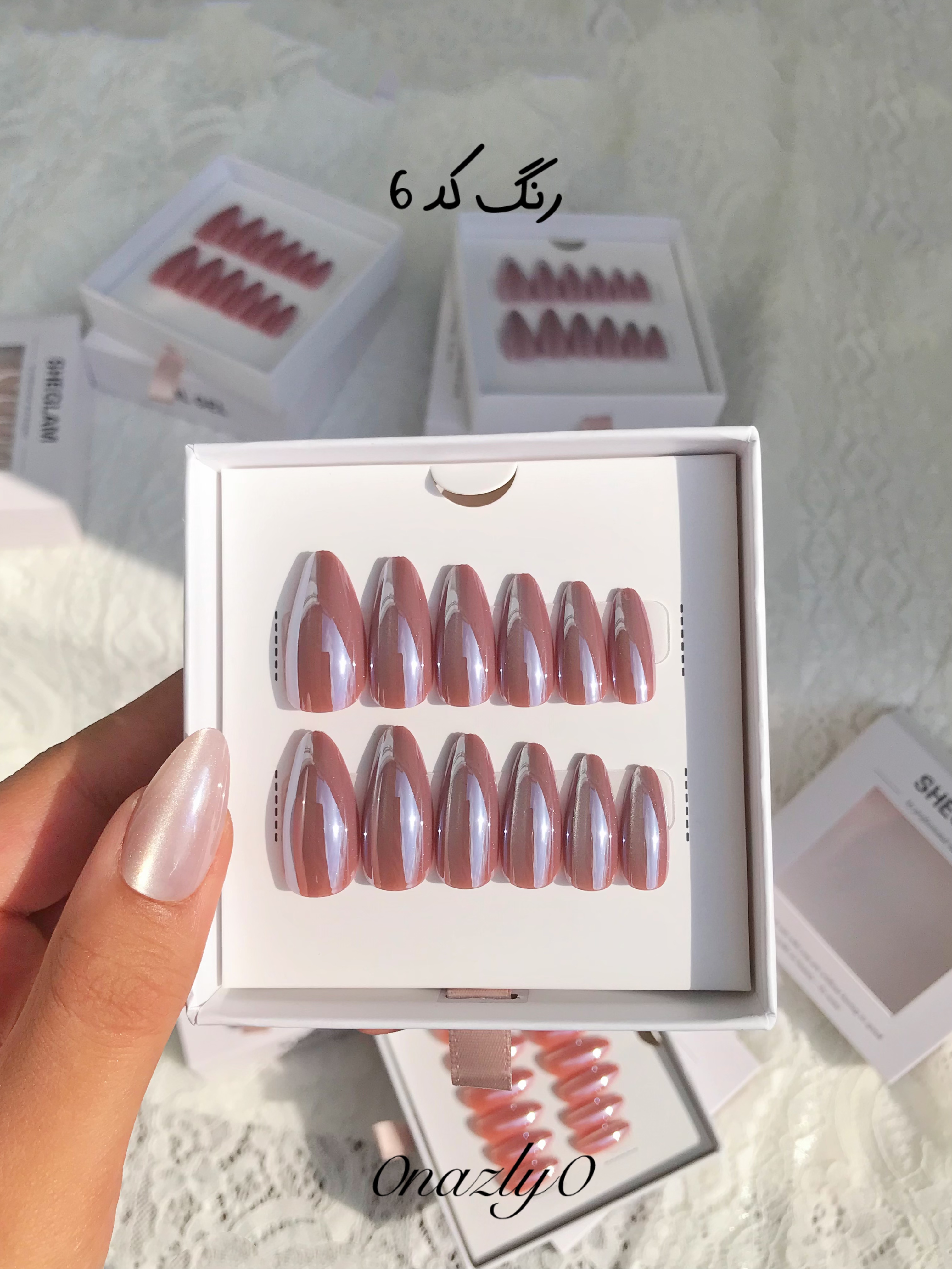 ناخن طرح کاشت کد شش